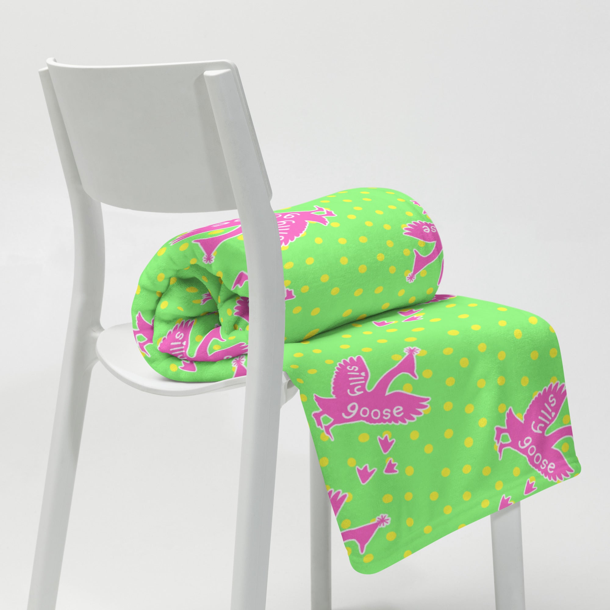 Silky Soft Snuggle Blanket - 'Silly Goose'