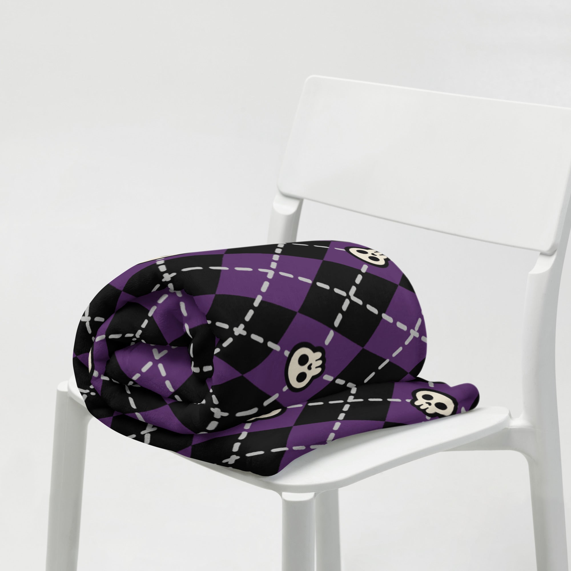 Silky Soft Snuggle Blanket - 'Diamond Skulls'